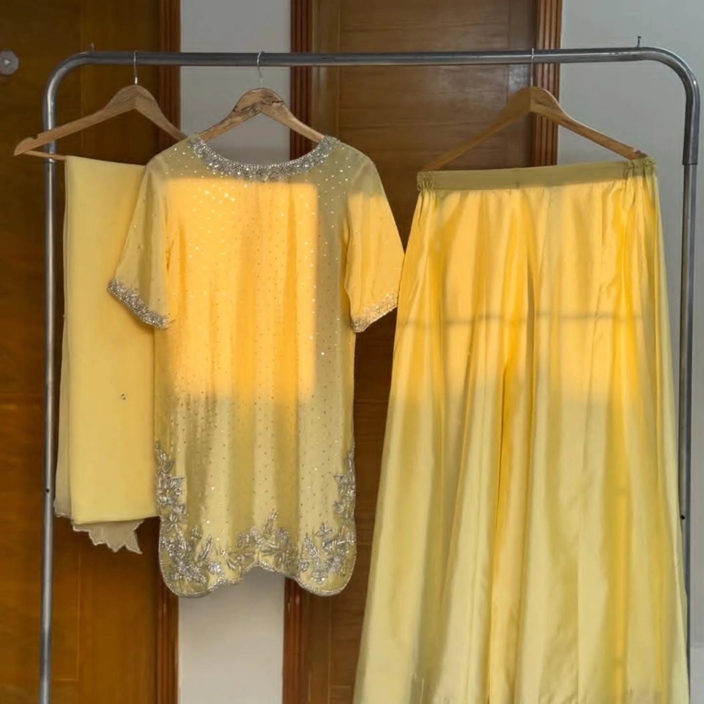 YELLOW SUNSHINE PREMIUM SILK FABRIC 3PC SUIT