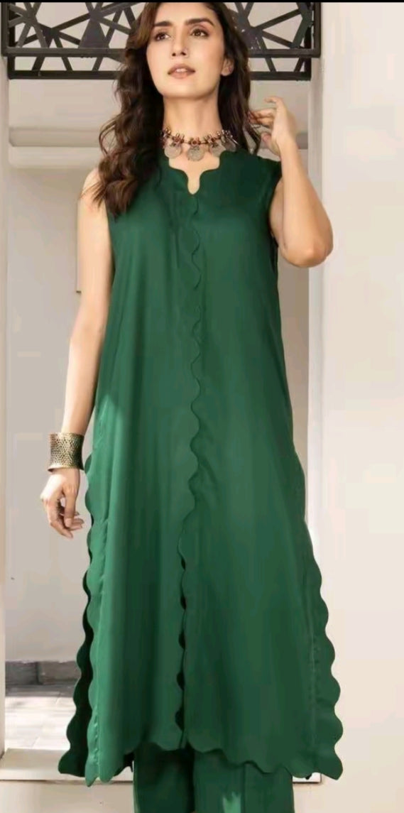 AlizaCouture Summers lawn Emerald Green Embroidered  2-Piece Women's Suit